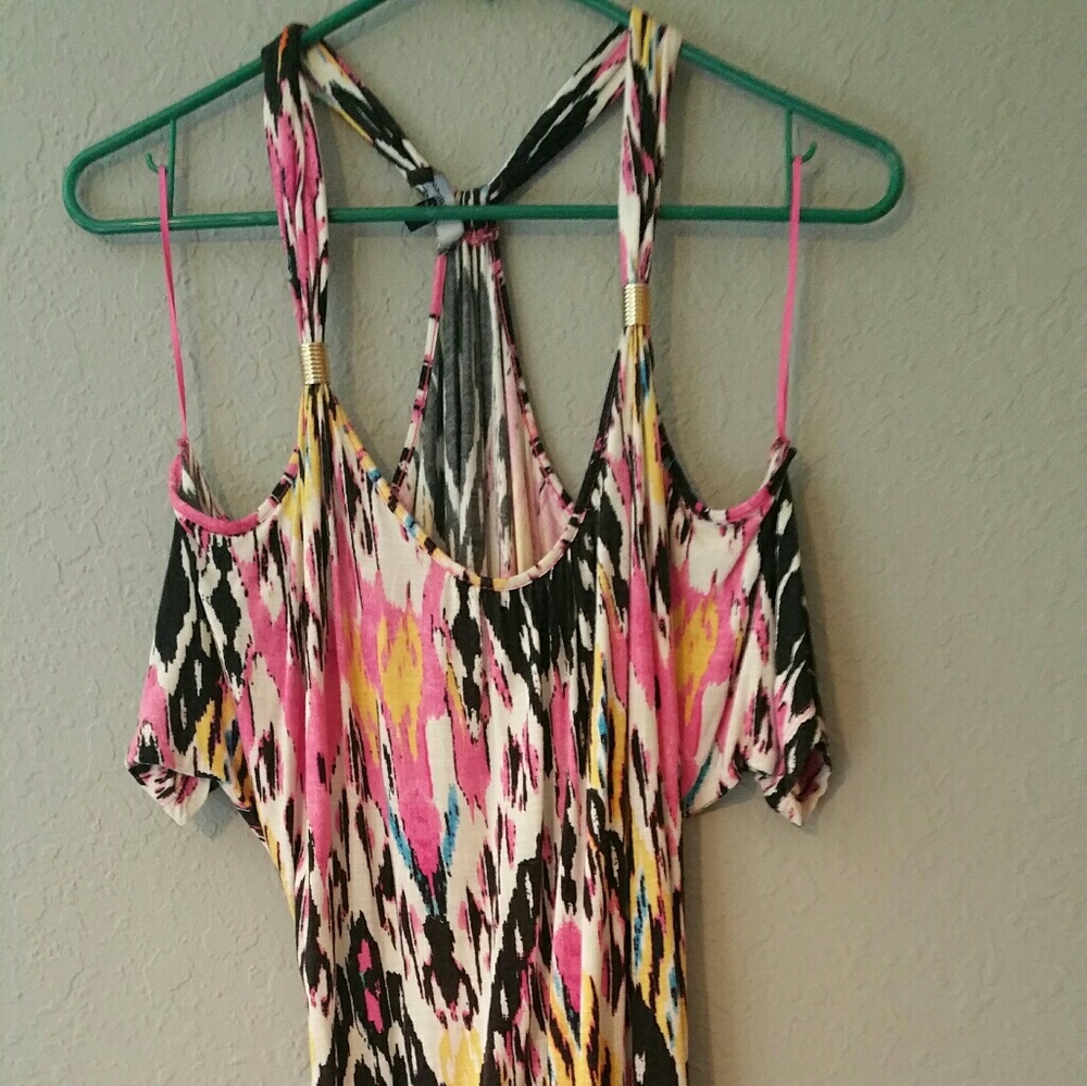 Bright print going out top